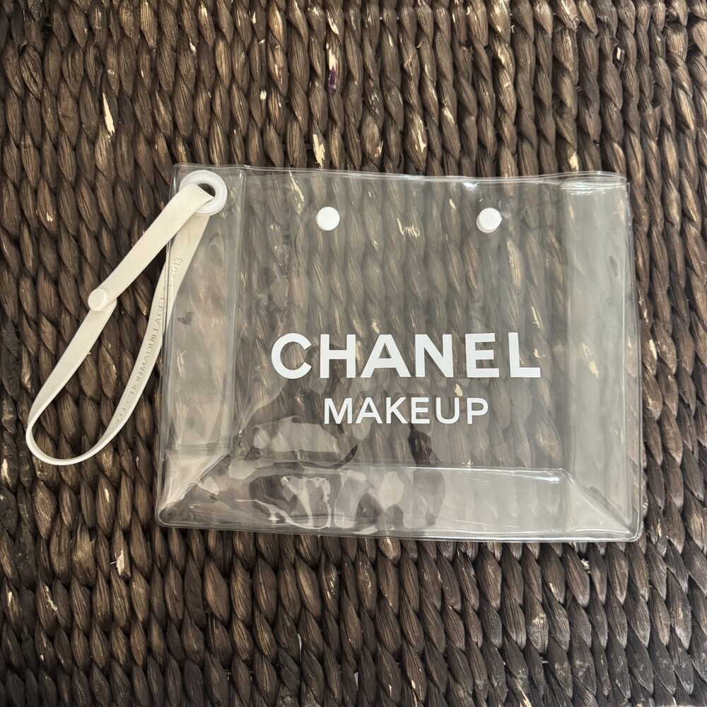 Vintage "Chanel Make Up Collection 2013" Clear Tote Make Up Bag With Wristlet - Picture 6 of 7